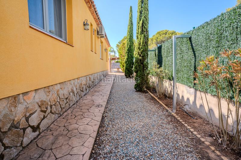 Foto 4f469b9d-f4bb-4203-891a-a7e006a4e707. Chalet  con espectacular parcela en Les Tres Cales Ametlla de Mar (L´)