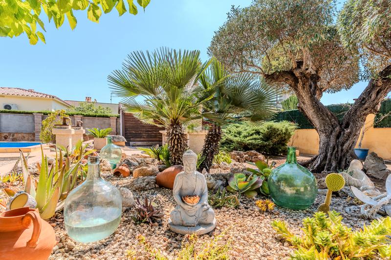 Foto 735f283f-1e95-4fa9-bc27-41397ce670a8. Chalet  con espectacular parcela en Les Tres Cales Ametlla de Mar (L´)