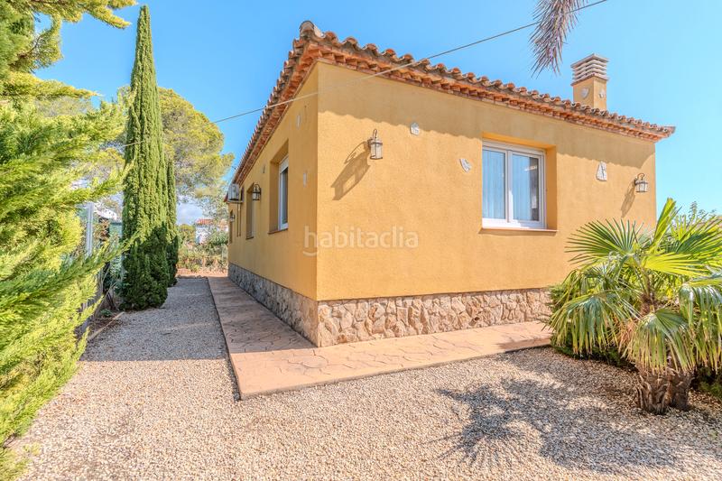 Foto afd10a0a-3222-4161-9d2a-7f0988d39727. Chalet  con espectacular parcela en Les Tres Cales Ametlla de Mar (L´)