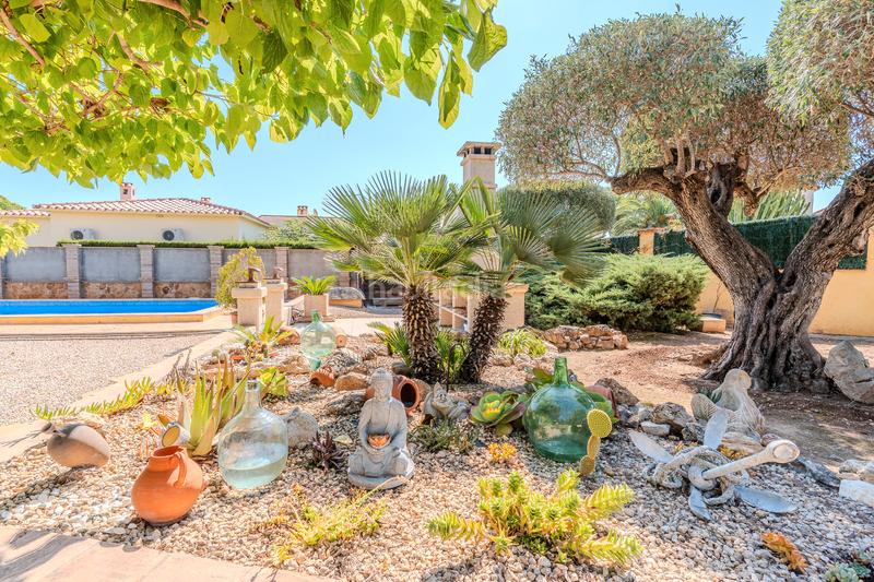 Foto df6e2c92-71e7-47e5-955b-a88322f3e36f. Chalet  con espectacular parcela en Les Tres Cales Ametlla de Mar (L´)