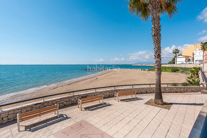 Foto 1833dab7-49fb-4549-a0a5-d623f6bc5138. Dúplex amb calefacció aparcament a Ampolla (L´)