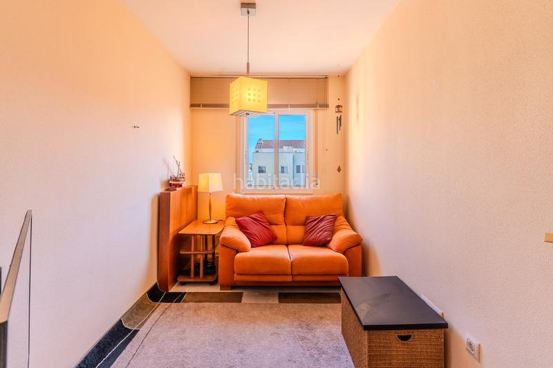 Foto 1fbf96fc-d969-42c8-b8a6-c9a78adfb0e8. Dúplex amb calefacció aparcament a Ampolla (L´)