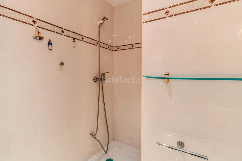 Foto 2a69b0bb-063f-475e-aa58-db4a6392fe68. Dúplex amb calefacció aparcament a Ampolla (L´)