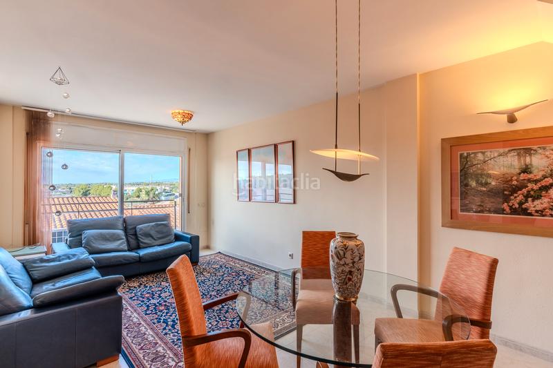 Foto 2d35fe00-0c5d-438f-962d-67930de11db9. Dúplex amb calefacció aparcament a Ampolla (L´)