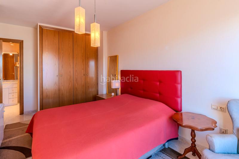 Foto a55f0d41-b95b-4731-8d89-c4b9833a6a24. Dúplex amb calefacció aparcament a Ampolla (L´)