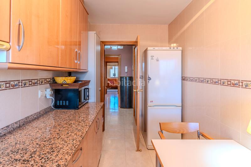 Foto ac7236cd-3c5f-4591-bd0e-ed87e2139ff4. Dúplex amb calefacció aparcament a Ampolla (L´)