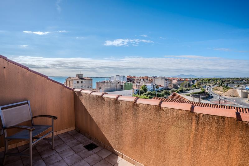 Foto b5825955-0b63-4cbb-b251-2079b78d0d3d. Dúplex amb calefacció aparcament a Ampolla (L´)