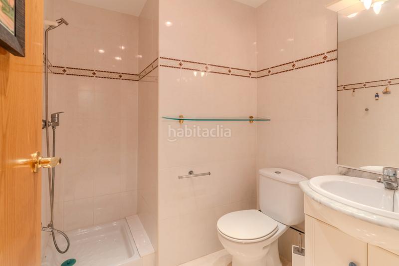 Foto e18a34f6-fbe3-499a-9687-627e092872c3. Dúplex amb calefacció aparcament a Ampolla (L´)