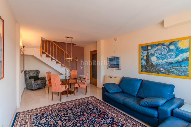 Foto ea00136a-dd04-4aed-8c74-a3592c5c841d. Dúplex amb calefacció aparcament a Ampolla (L´)