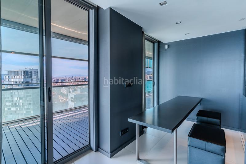 Foto 1b0e718c-b965-497b-bd02-8af74872c776. Zweistöckige wohnung mit kamin heizung parking pool in Barcelona