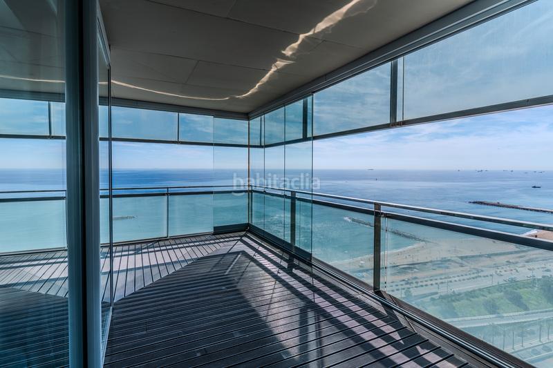 Foto 7da529c1-eb93-4e6a-bd80-f47af35e7f0a. Zweistöckige wohnung mit kamin heizung parking pool in Barcelona