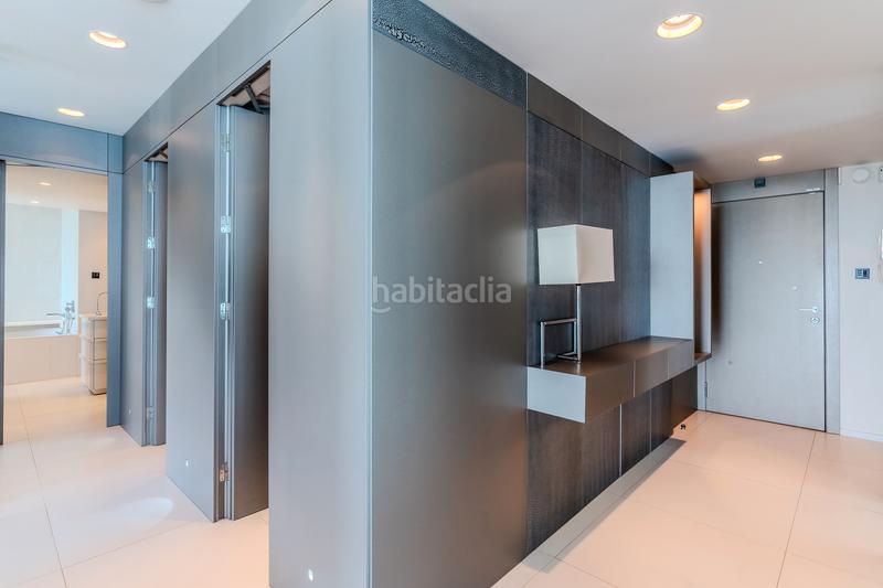 Foto dc448d37-268a-45ae-ba06-3d1bb7eea4ae. Zweistöckige wohnung mit kamin heizung parking pool in Barcelona