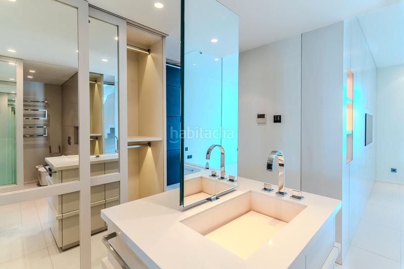 Foto e5bdff37-9f92-414e-b1cd-3d31cd140f90. Zweistöckige wohnung mit kamin heizung parking pool in Barcelona