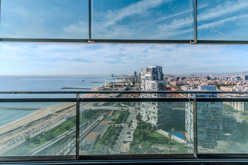 Foto e818c04e-1bd3-40e5-8d05-0cfe433da0bf. Zweistöckige wohnung mit kamin heizung parking pool in Barcelona