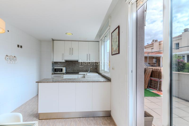 Foto 5e4d0267-c20f-4e85-96ea-bd18ce4ccc4a. Duplex avec chauffage dans Nord Sant Carles de la Ràpita