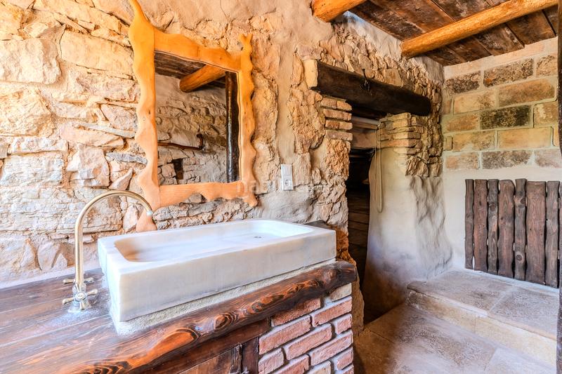 Foto 2a8e6f76-6117-4981-98ed-1b991bf2fc75. Bauernhof mit kamin heizung parking in Falset