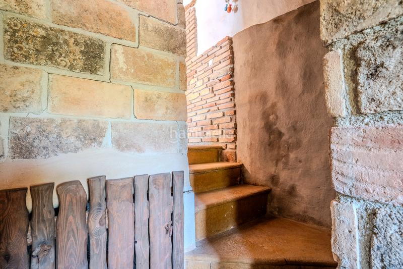 Foto 52e4b1cb-9c96-4249-a85a-fec2c454b980. Bauernhof mit kamin heizung parking in Falset