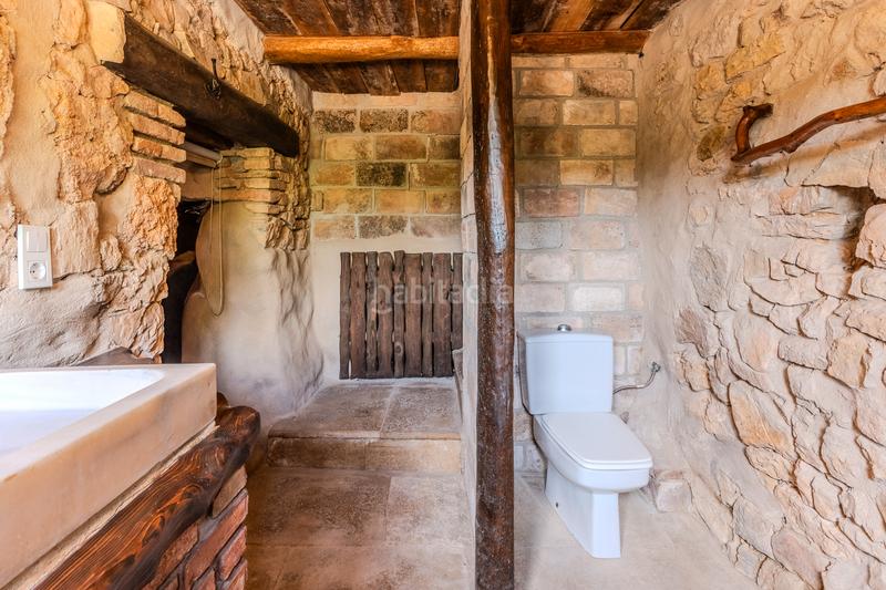 Foto 765c41ad-0db8-4d19-ad31-56e6d69ece6d. Bauernhof mit kamin heizung parking in Falset