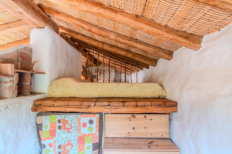 Foto baf909ee-2f48-41fb-bcfd-e978923c8e0f. Bauernhof mit kamin heizung parking in Falset