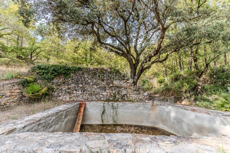 Foto e17298ed-bca0-479b-b613-b7b64885b22d. Bauernhof mit kamin heizung parking in Falset