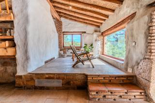 Masia a Falset. Espectacular masa en pleno paraje natural