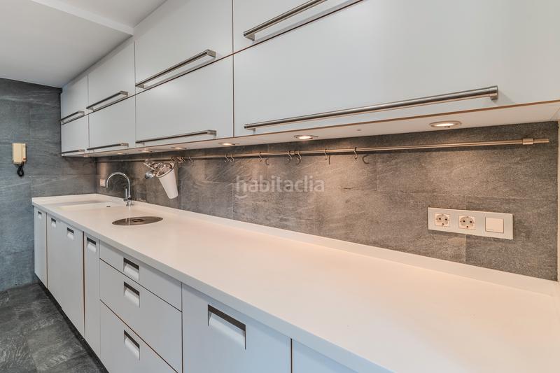 Foto 0d3c3d31-03f3-4dc1-8753-c4ba1f2a10d3. Etagenwohnung mit heizung parking in Tres Torres Barcelona