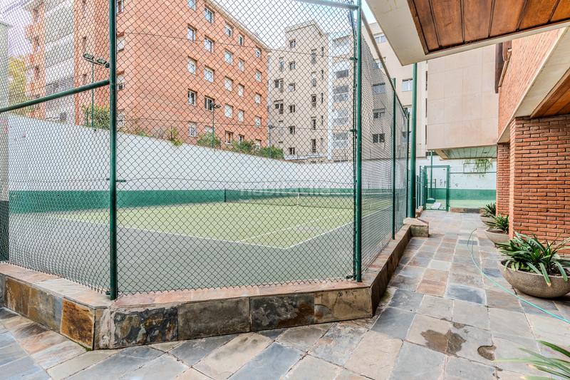 Foto 1ce5efb9-e91c-42b0-975a-04ed52adcb71. Etagenwohnung mit heizung parking in Tres Torres Barcelona