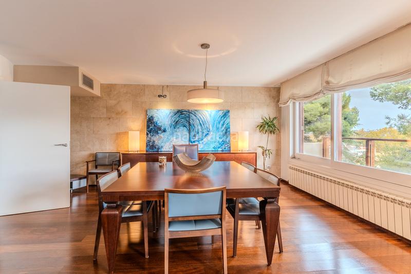 Foto 2082d553-7bed-410f-89c3-f41e6f0f8976. Etagenwohnung mit heizung parking in Tres Torres Barcelona