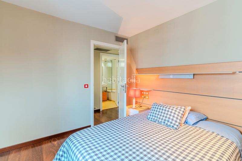 Foto 8d4f5938-12c5-40ac-8fc1-4fef26bd2f30. Etagenwohnung mit heizung parking in Tres Torres Barcelona