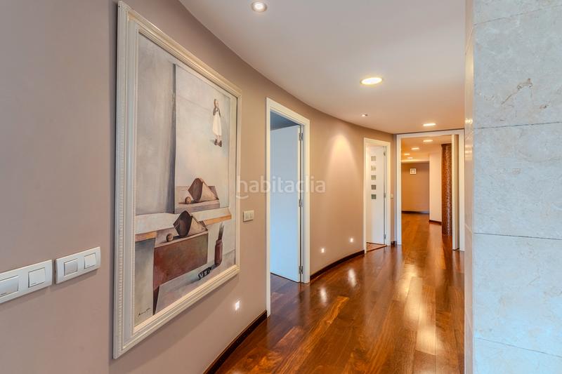 Foto 9c65851e-7669-410b-964d-82299591df09. Etagenwohnung mit heizung parking in Tres Torres Barcelona