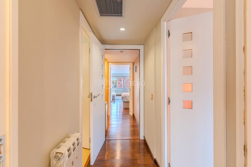 Foto ae493897-d9d2-419a-92fe-d16cb46c6423. Etagenwohnung mit heizung parking in Tres Torres Barcelona