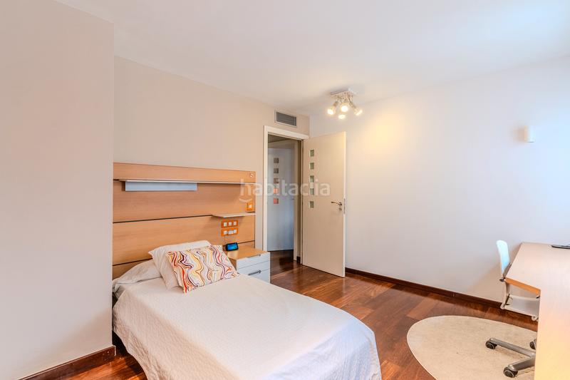 Foto ec15ec19-79e3-4a63-a085-bea4a16f38ec. Etagenwohnung mit heizung parking in Tres Torres Barcelona