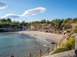 Foto bbcc2737-016b-46d1-83e5-375d1ece647b. Xalet amb calefacció piscina a Les Tres Cales Ametlla de Mar (L´)