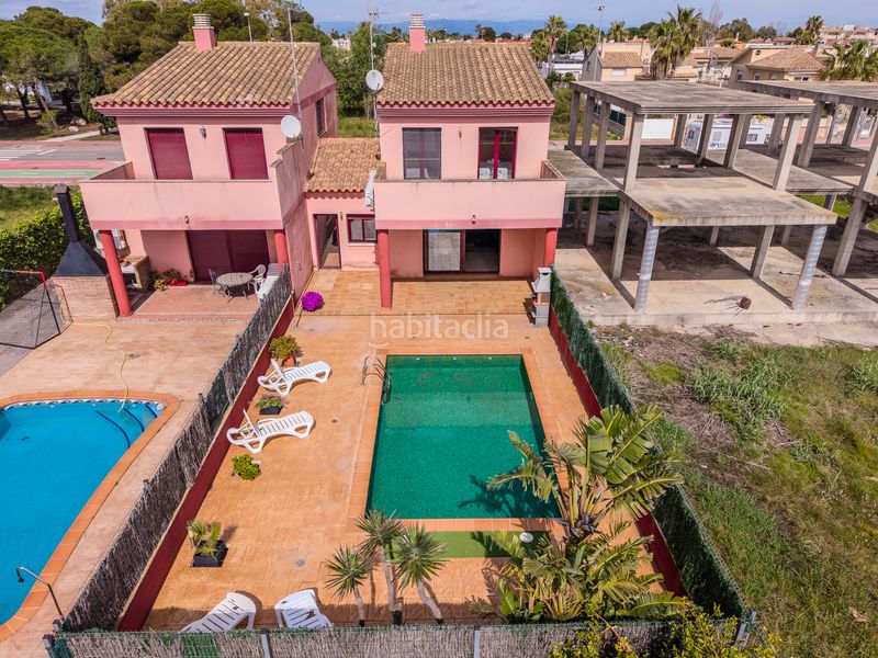 Foto b84c9454-9015-4d72-9ef5-4c0a1ef3a067. Xalet amb calefacció aparcament piscina a Deltebre