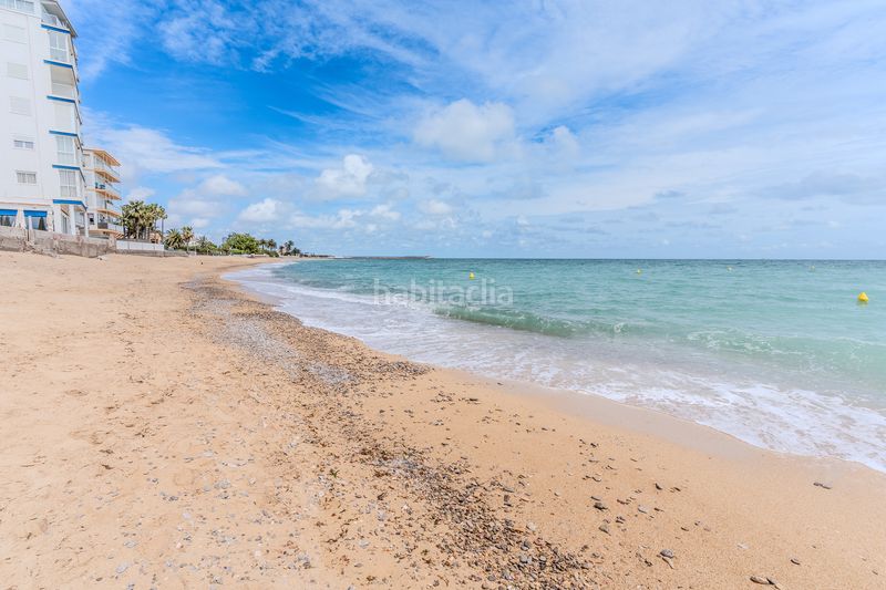 Foto bf4e3f4f-5bfd-40ac-9c0c-748dd8fa3d37. Dúplex amb aparcament piscina a Papa Luna - Platja del Gurugú Benicarló