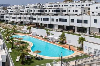 Erdgeschoss in La Cala Mijas. Cala serena village  la cala de mijas  vive la vida mediterránea