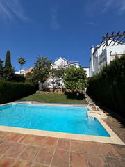 House in Río Real. Encantadora villa en rio reallos monteros, marbella  260 m