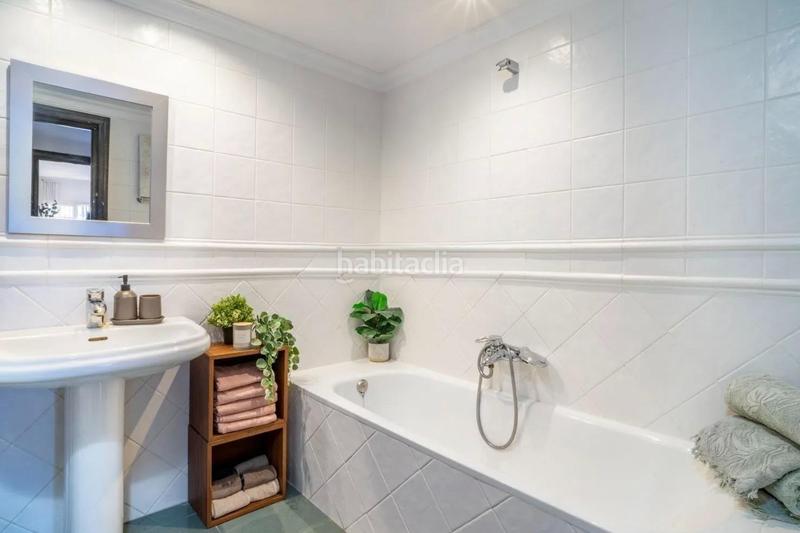 Foto 4c37dcf2-60c4-4071-b70b-884d0fc64e35. Apartamento atractivo apartamento en planta baja con dos amplias terrazas en aldea blanca en Marbella
