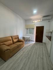 Location Loft à Barrio de Ciudad Jardín. Apartamento en alquiler