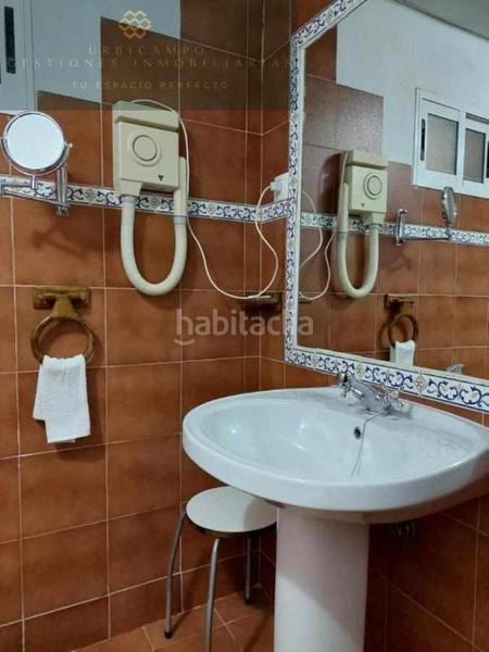 Foto a04e884b-f09f-432a-98db-06270142343d. Edifici a Montijo