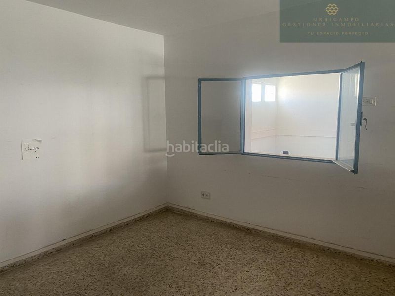 Foto 400eedf7-f7f9-43fd-8497-325c8a9a4ae1. Location bâtiment à usage industriel dans Oeste Mérida
