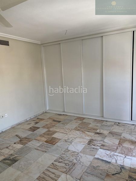 Foto bb1d3104-5158-4e48-91f8-a22a2ee15e53. Pis amb calefacció aparcament a Centro Mérida