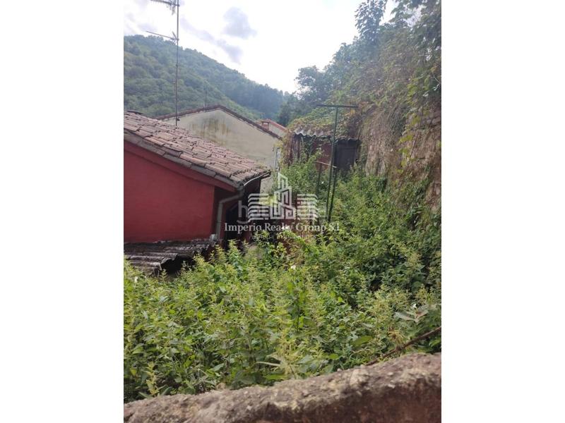 Foto cc7797a0-e07d-4cfa-a77e-0840698cc331. Casa  con excelente ubicación en la huécara, Sama en Langreo