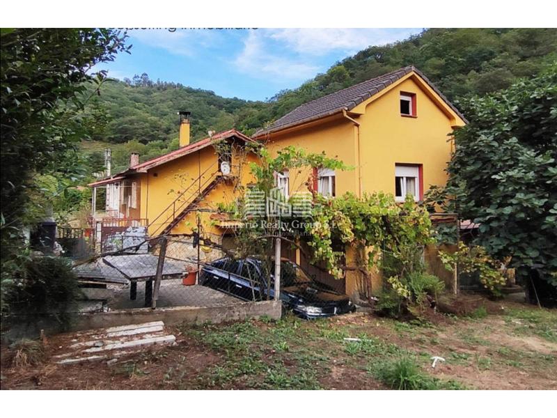 Foto 577df7d5-6a3b-41dc-ad53-95095146aa42. Maison avec chauffage dans Riaño - Los Barros Langreo