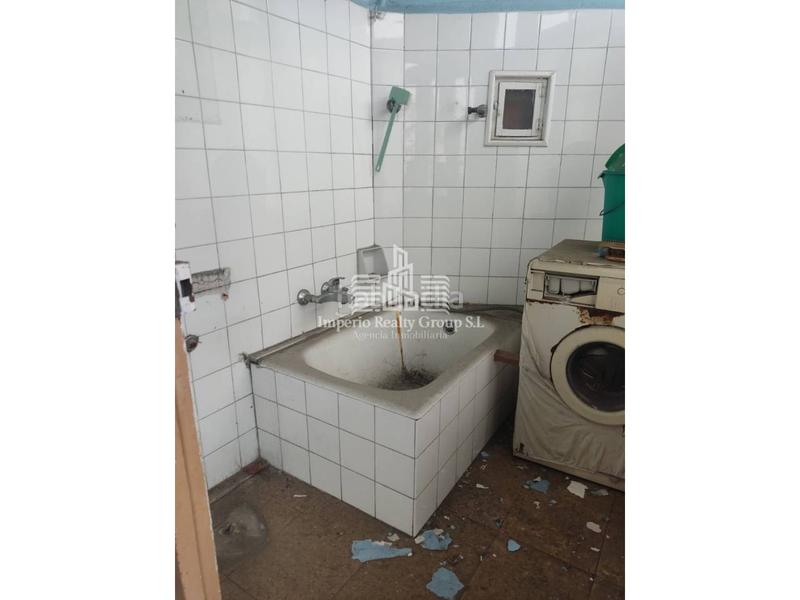 Foto 63e34b72-ab1b-4978-aff9-c1f902e65677. Edificio  en excelente ubicacion, La Felguera en Langreo
