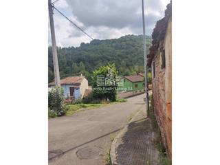 Casa  Huécara. Casa con excelente ubicación en la huécara, sama  langreo