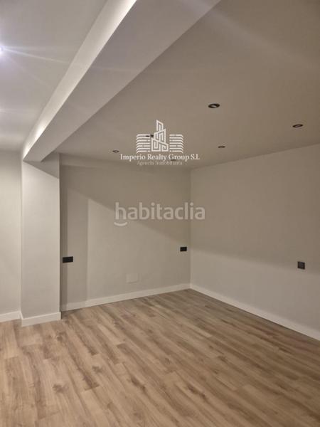 Foto e4c010e8-c800-479e-99f0-4ced5a4ed754. Pis a La Felguera Langreo