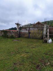 Maison  N/a. Casa triste en aller un lugar que espera ser querido otra vez