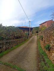 Casa  N/a. Casa triste en salas hogar que espera a quien lo mire con amor