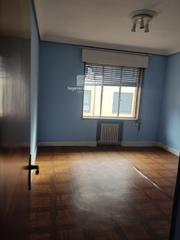 Pis  N/a. Piso en la unión la casa que une, pero no apretuja